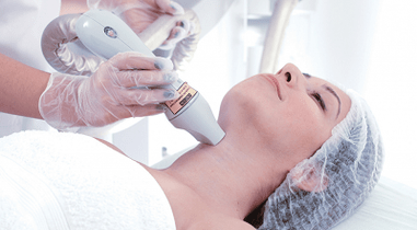 How fractional facial skin rejuvenation is done