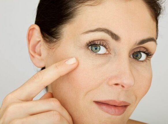 Cosmetic procedures after 45 years are aimed at improving skin hydration