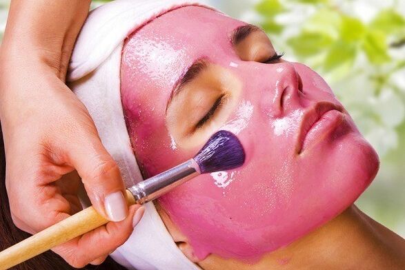 Berry mask for skin rejuvenation